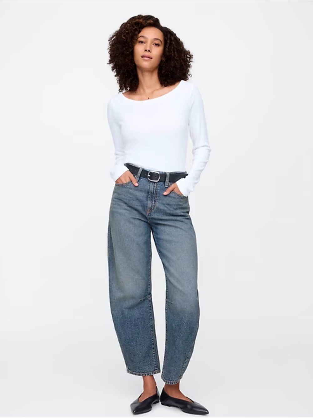 Gap High Rise Barrel Leg Jeans in Medium Indigo NWT 🏷️